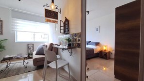 Living area - Caffe Host Armenia Design apartment + Coffee experience and swimming pool (Armenia)