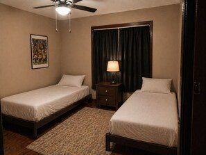 Room - make this home your draft fan zone (Pittsburgh)