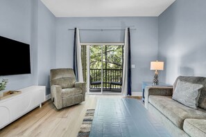 TV, table football, offices - Exclusive hot tub condo, 10 min to Disney (Davenport)