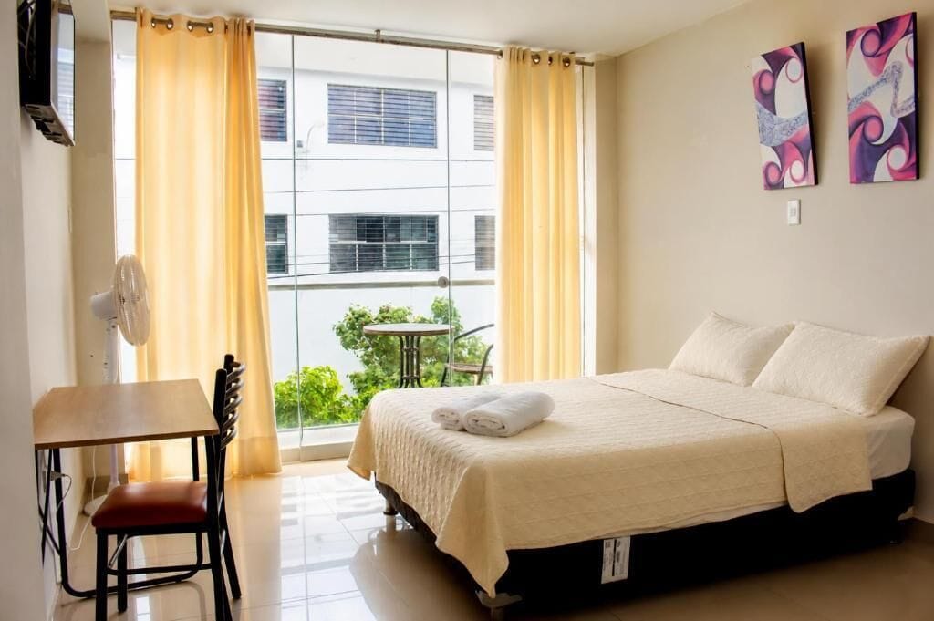 Double Room, Balcony, City View | WiFi (free)