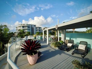 Terrace/patio - Chic Noosa Riverside Apt with Great Facilities (Noosa Region)