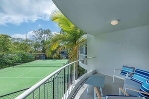 Property grounds - Chic Noosa Riverside Apt with Great Facilities (Noosa Region)