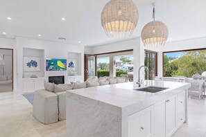 Interior - Quintessential Noosa Waterfront Home Heated Pool (Noosa Region)