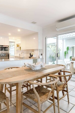Dining - Stunning Coastal Townhouse w/ Waterfront Views (Noosa Region)