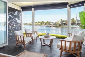 Interior - Stunning Coastal Townhouse w/ Waterfront Views (Noosa Region)