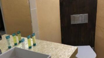 Towels, soap, shampoo, toilet paper