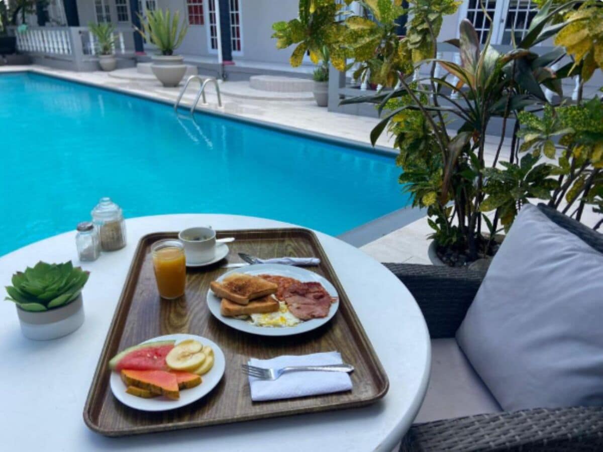 Daily English breakfast for a fee