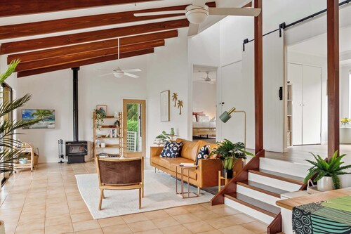 Palms Cottage - Pet-Friendly Eumundi Retreat