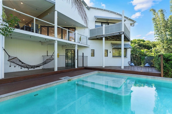 Sunrise Beach family home with large private pool