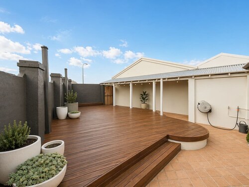 West Beach Holiday Home