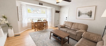 Sugarhouse Retreat - Walk to Shops + Parks - Cozy Home w/ Private Yard