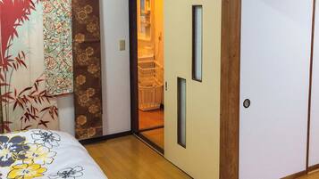 Classic House, 3 Bedrooms, City View | Bathroom | Separate tub and shower, eco-friendly toiletries, hair dryer, slippers