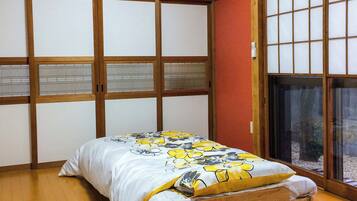 Classic House, 3 Bedrooms, City View