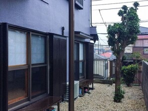 Courtyard - Shiki House (Shiki)