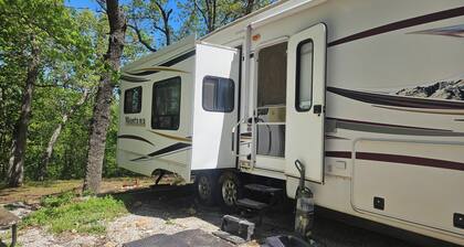 Camper 3 just 1.5 miles from Stockton Lake
High point boat ramp. At Fair Play MO