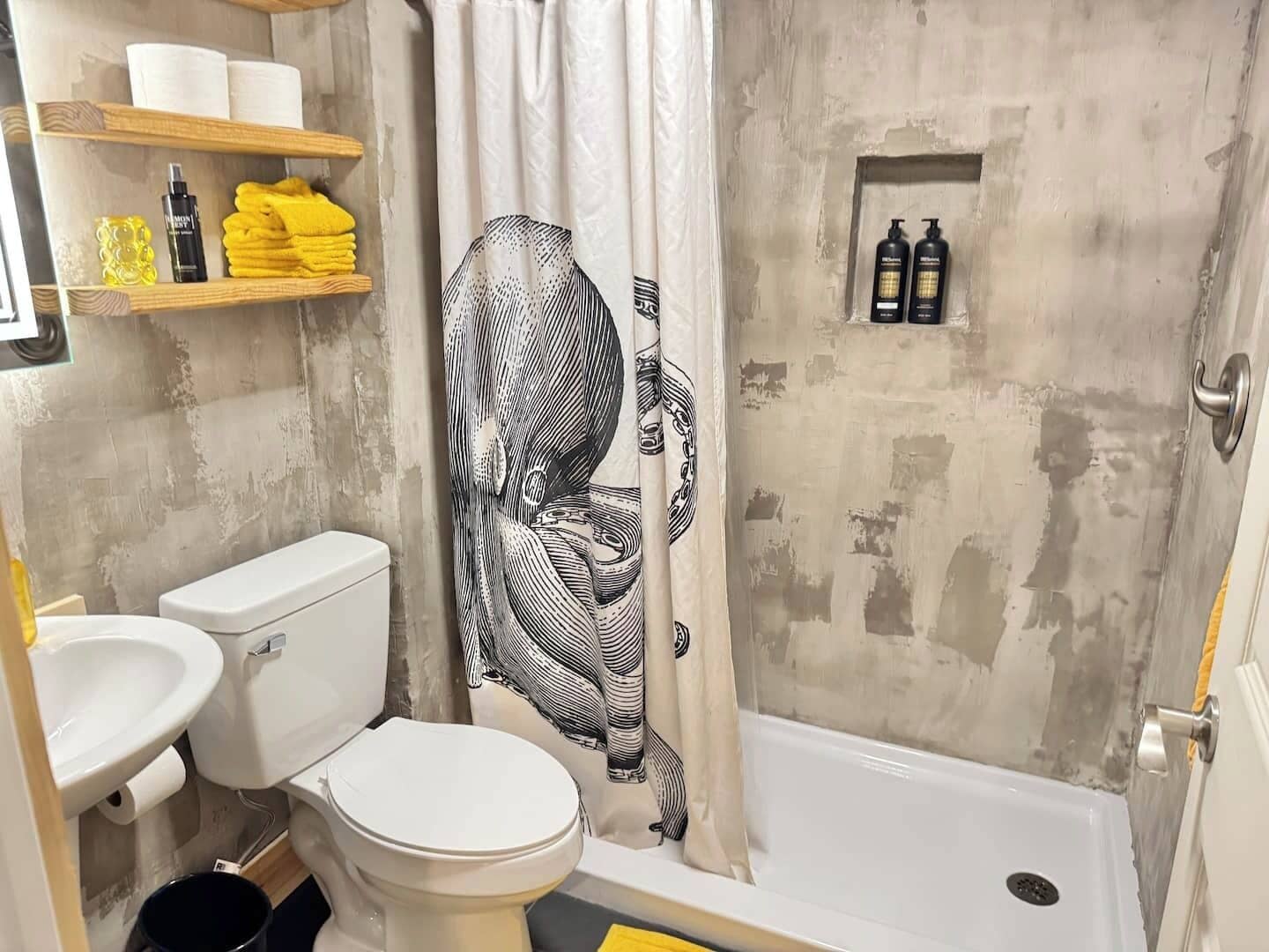 Hair dryer, towels