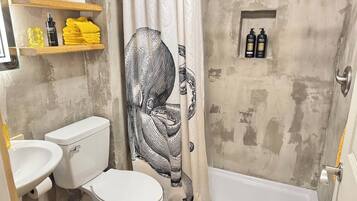 Hair dryer, towels