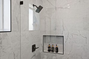 Shower, hair dryer, towels, soap - Modern Highland Park Home with 3 Ensuite Bedrooms, Patio & BBQ (Los Angeles)