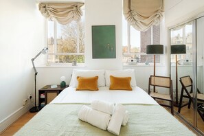 1 bedroom, iron/ironing board, WiFi, bed sheets - Bright 1BR in Central Clerkenwell (London)