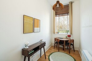 Interior - Bright 1BR in Central Clerkenwell (London)
