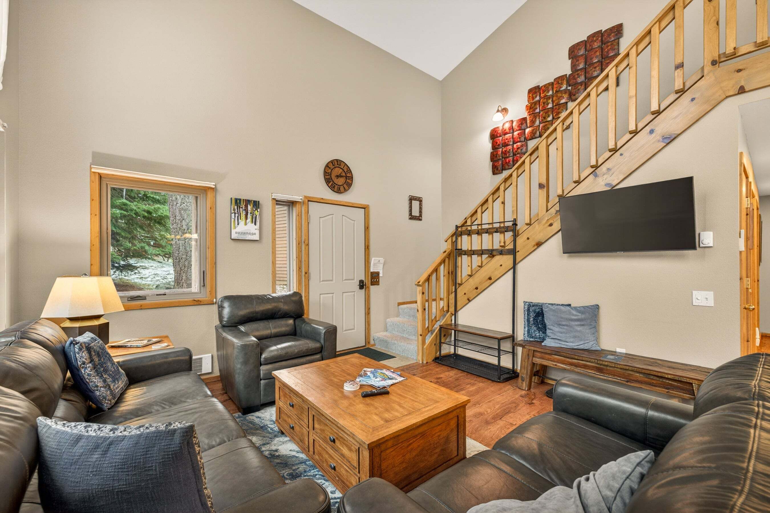 Cottage Golf Retreat- Golf Course, Pet Friendly, Sleeps 8 - McCall, ID