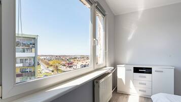 2 chambres, fer et planche à repasser, Wi-Fi, draps fournis