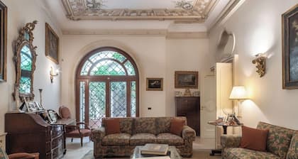 Villa Licea, Historic Palace In Lecce Centre