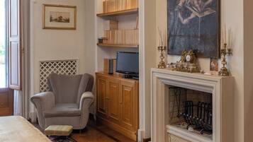 5 Schlafzimmer, Bügeleisen/Bügelbrett, Reisekinderbett, WLAN
