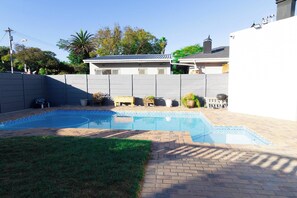 Chambre, 1 chambre, accessible aux personnes à mobilité réduite, piscine privée | Piscine