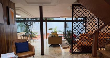 SANTA MONICA HOUSE IN LA DEL VALLE FOR THE WORLD CUP