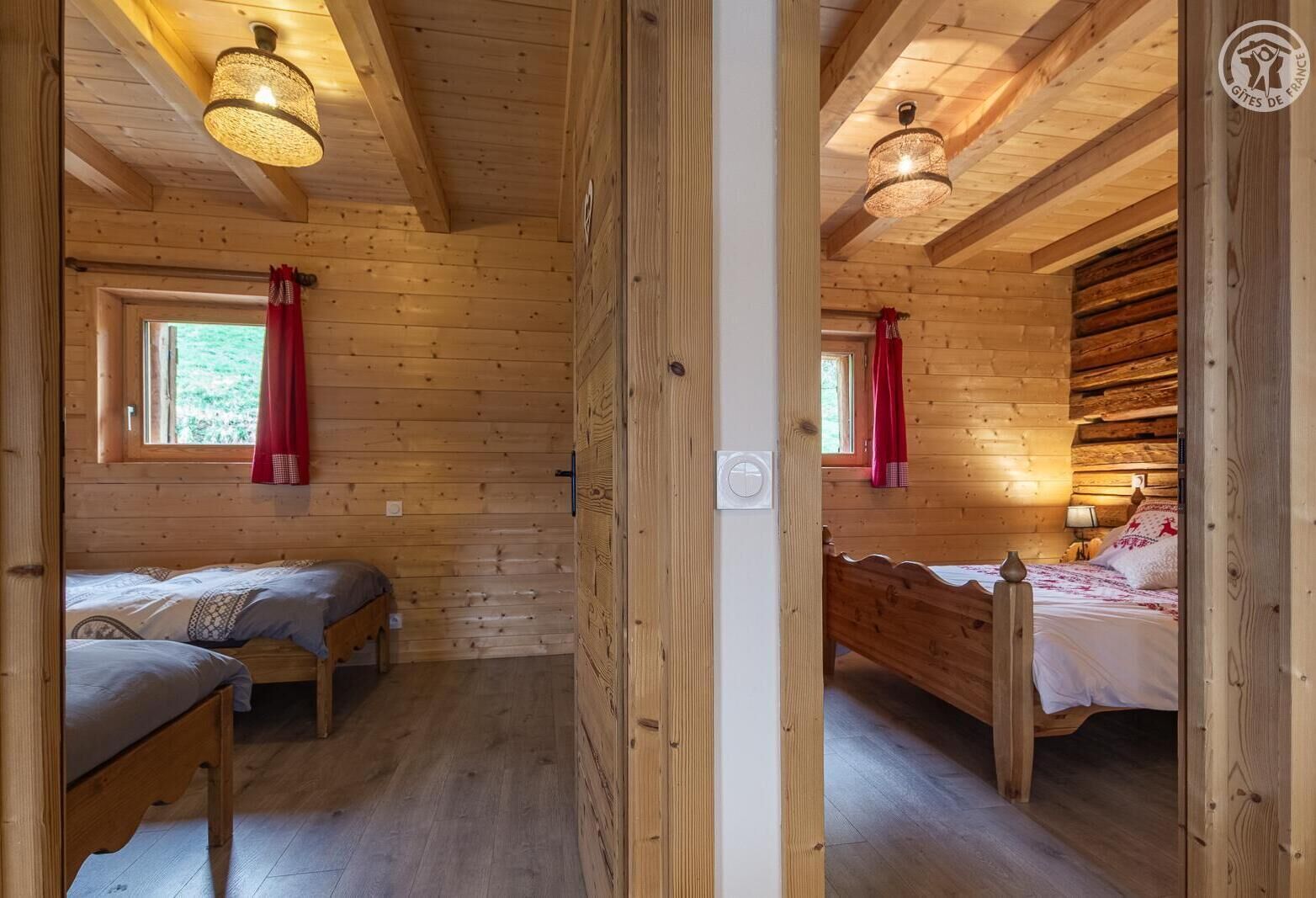 2 bedrooms, iron/ironing board, travel cot, free WiFi