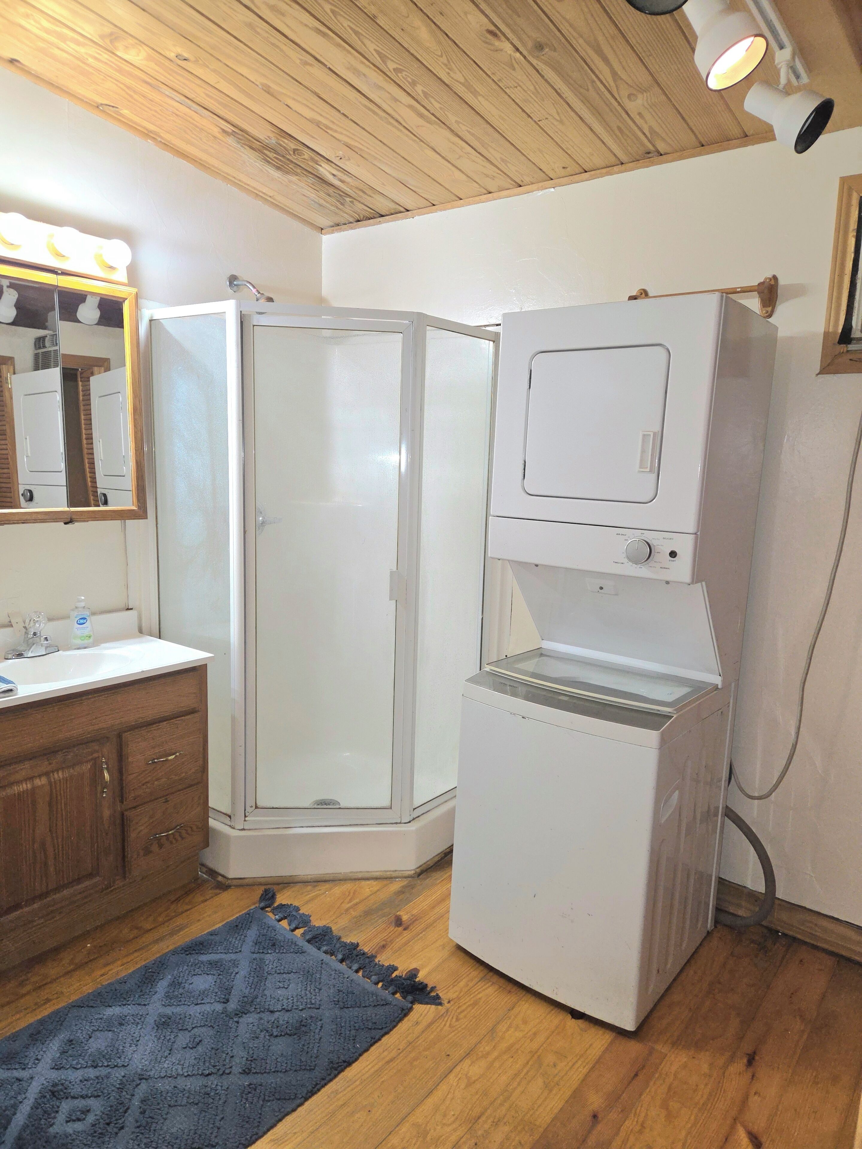 Shower, towels, soap, shampoo