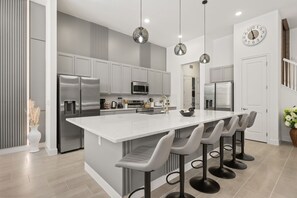 Coffee/tea maker, fridge, microwave, oven - 15 BD/ 16.5 BA/ Sonoma Resort (4111 SB) (Kissimmee)