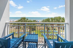 Property grounds - Direct Oceanfront  Amazing Views In Camelot Resort (Myrtle Beach)