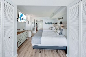 1 bedroom, iron/ironing board, WiFi, bed sheets - Direct Oceanfront  Amazing Views In Camelot Resort (Myrtle Beach)