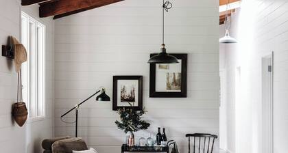 Stylish Gippsland country home with stunning views. Wood fires. Pet Friendly.