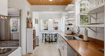 House on the Hill – Gateway to Yosemite