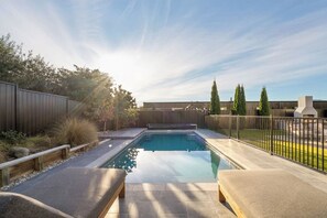 Pool - Sapphire Spring Retreat | Swimming Pool, Outdoor Fireplace! (Wānaka)