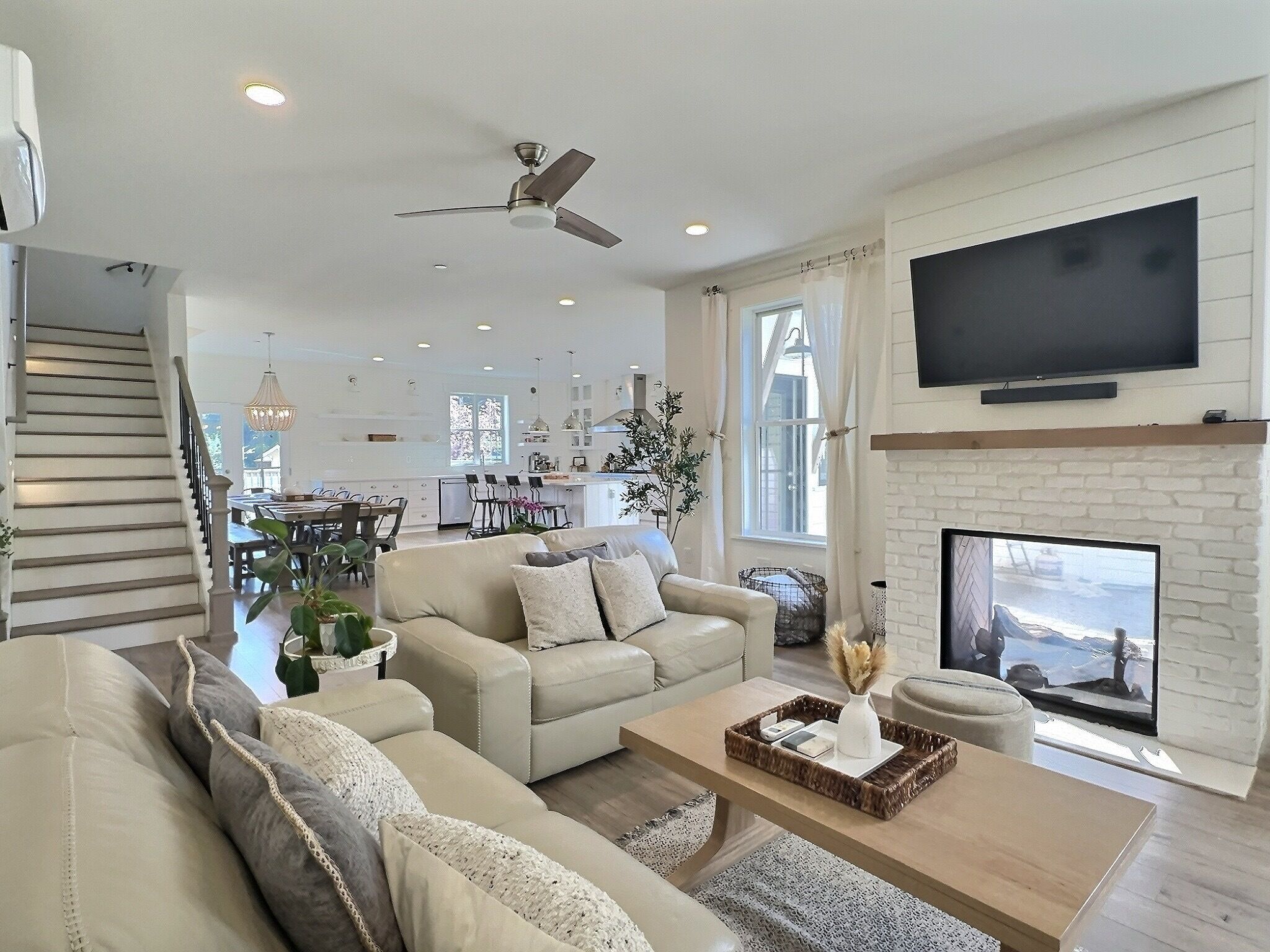 Family House | Living area