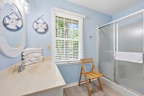 Shower, towels - Windy Hill & Chill | Relaxing 4BR Coastal Escape (North Myrtle Beach)