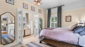 1 habitación, tabla de planchar con plancha, internet y ropa de cama