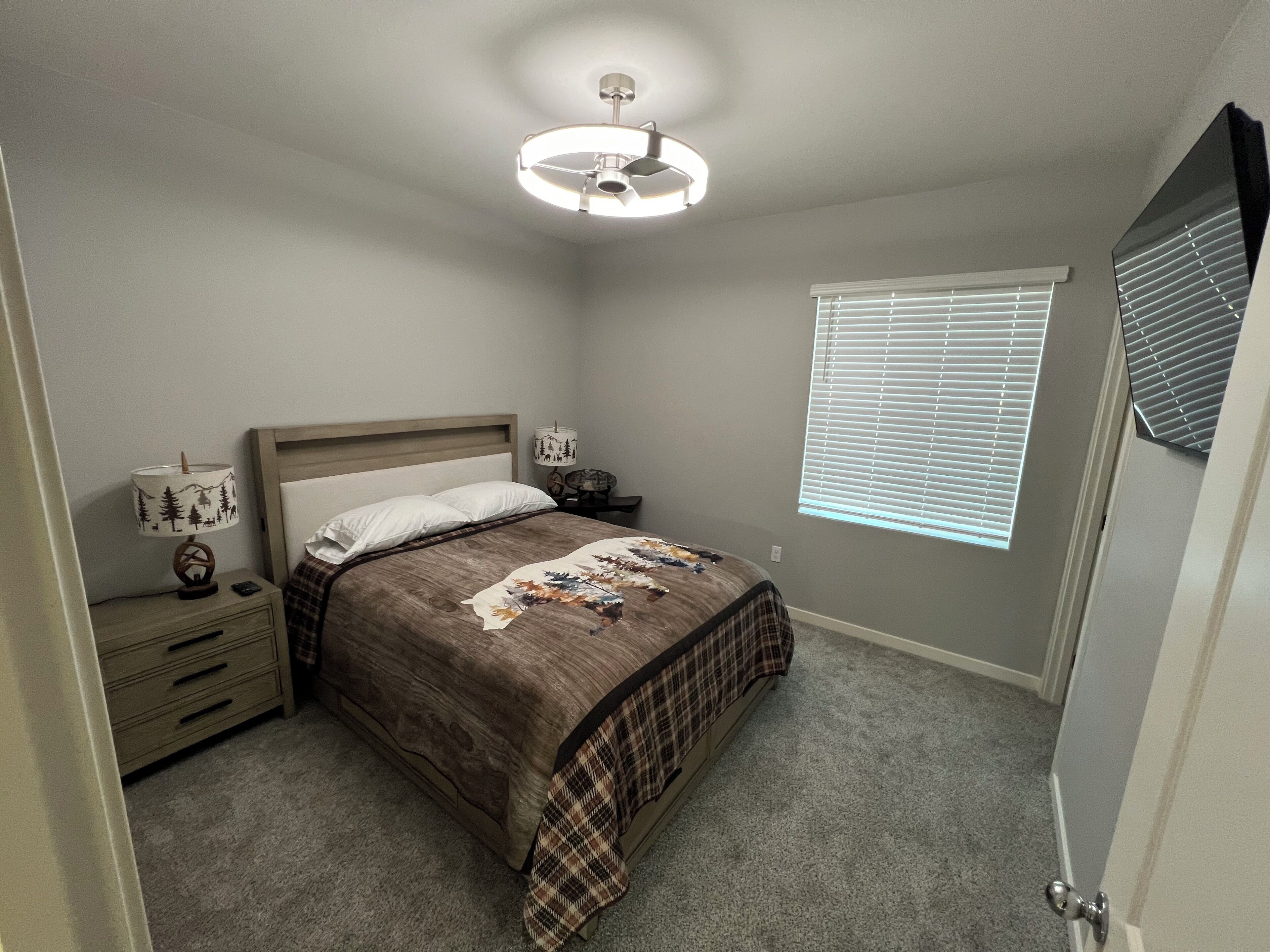 3 bedrooms, desk, iron/ironing board, free WiFi