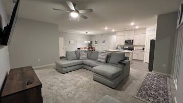 Smart TV, books, stereo