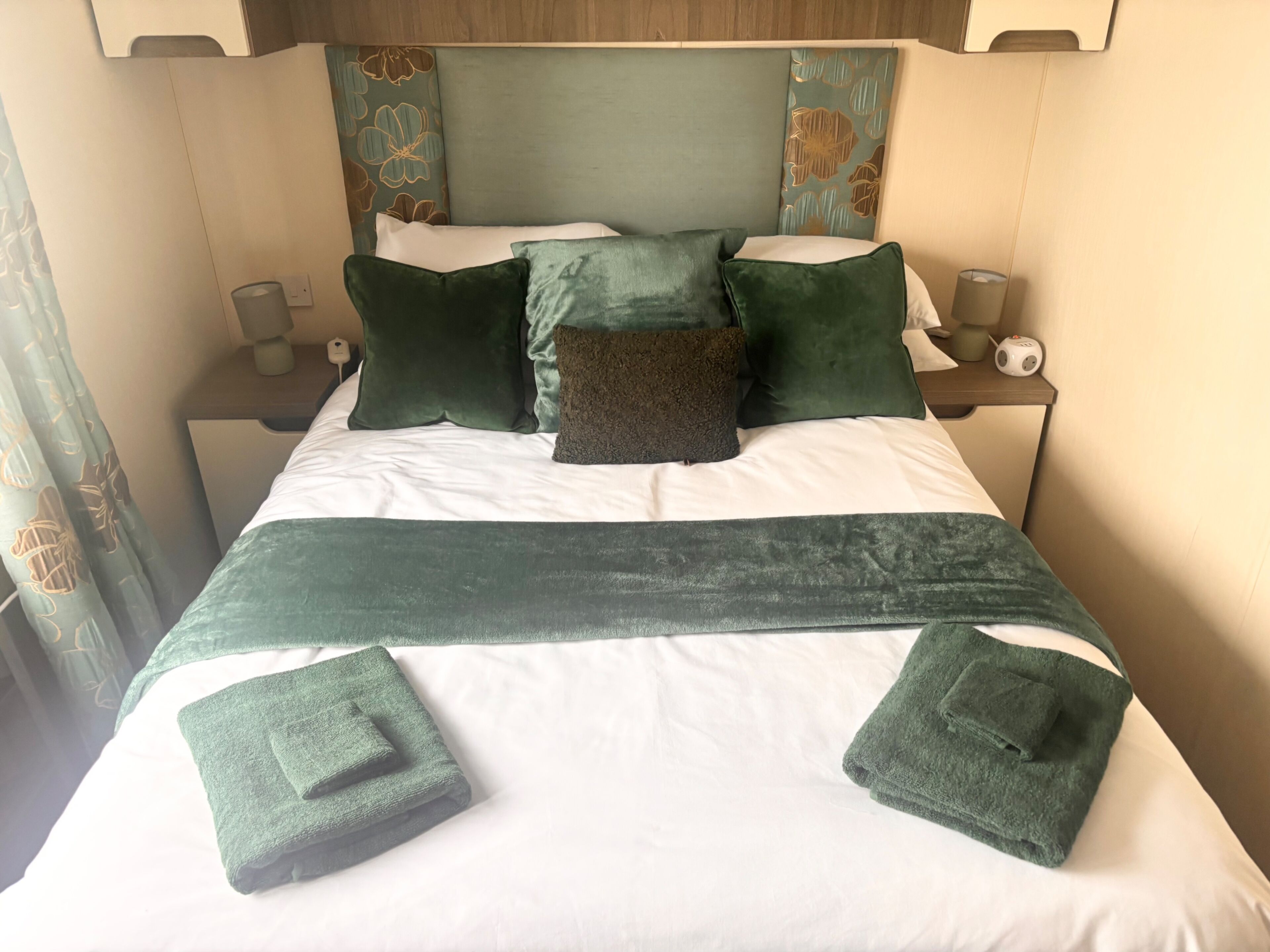 3 slaapkamers, een strijkplank/strijkijzer, wifi, beddengoed