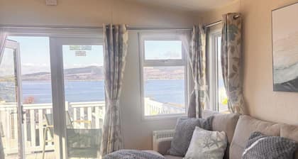 Sleeps 8 - Peaceful Coastal Caravan - Wemyss Bay