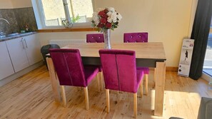 Dining - Tranquil Hillside Retreat in Gowkshill (Gowkshill)