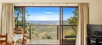 Applegum Spa Chalet at ecoRidge Hideaway Retreat