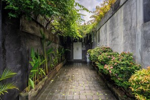Exterior detail - Gypsy Villa by Pertama Stay (Seminyak)