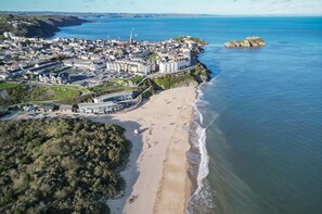 Beach - The Burrows - 3 Bedroom Holiday Home - Tenby (Tenby)