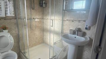 Shower, towels
